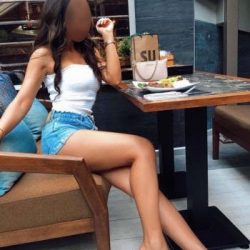 Ankara erkekleri ben Çankaya Escort bayan Petek